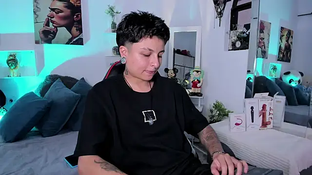 Snapshot of Zury_Ramirez chatting on January 2026 08:24:02 PM Zury Ramirez online show from January 2026 08:24:02 PM