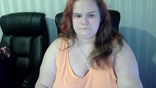 Snapshot of DollyGerson chatting on January 2026 06:39:02 AM DollyGerson online show from January 2026 06:39:02 AM