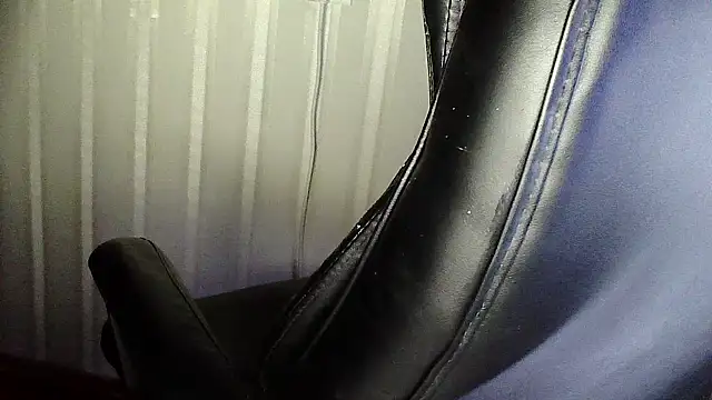 Snapshot of DollyGerson chatting on January 2026 05:34:02 AM DollyGerson online show from January 2026 05:34:02 AM