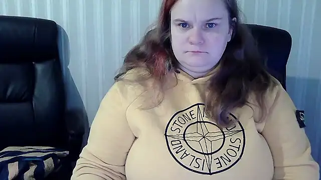 Snapshot of DollyGerson chatting on January 2026 07:02:02 AM DollyGerson online show from January 2026 07:02:02 AM