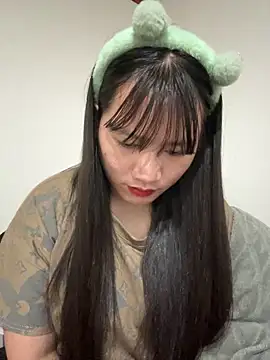 Snapshot of Suni-ii chatting on January 2026 12:58:01 AM Suni-ii online show from January 2026 12:58:01 AM