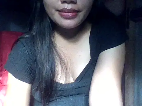 Snapshot of sweetprinces08 chatting on February 2026 12:03:01 AM sweetprinces08 online show from February 2026 12:03:01 AM