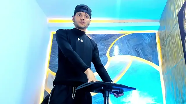 Lucas hot 20 online show from February 2026 01:28:02 PM