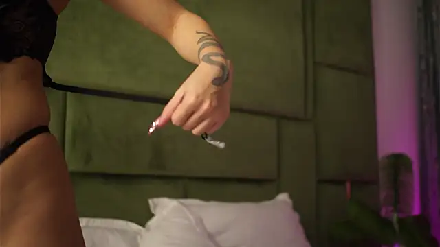 Snapshot of BlairLevine chatting on January 2026 05:12:01 AM BlairLevine online show from January 2026 05:12:01 AM