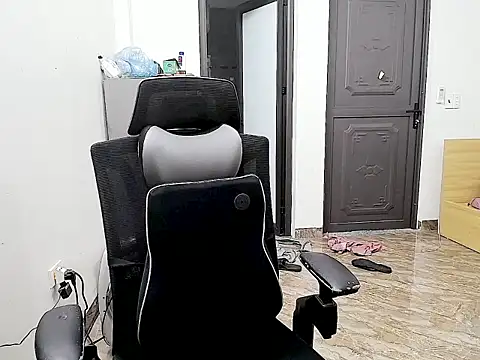 Snapshot of Shulee- chatting on February 2026 10:10:01 AM Shulee- online show from February 2026 10:10:01 AM