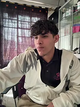 MaxStar26 online show from April 2026 04:19:02 PM