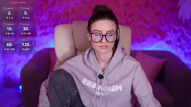 AlexaFleur online show from April 2026 07:44:02 PM