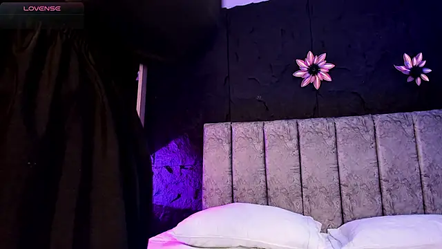 ThaliaBrookss  online show from April 2026 06:11:01 AM