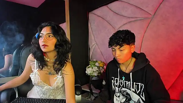 velvet mystic online show from April 2026 04:24:01 AM