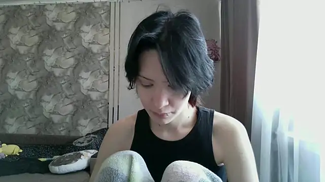 Snapshot of LxayBloom chatting on February 2026 09:34:01 AM LxayBloom online show from February 2026 09:34:01 AM