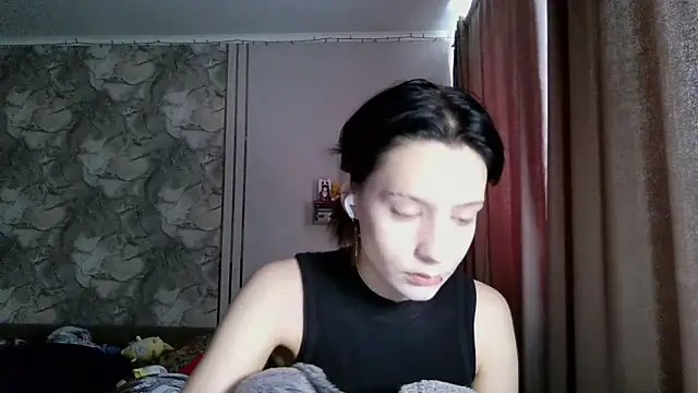 Snapshot of LxayBloom chatting on February 2026 09:16:02 AM LxayBloom online show from February 2026 09:16:02 AM