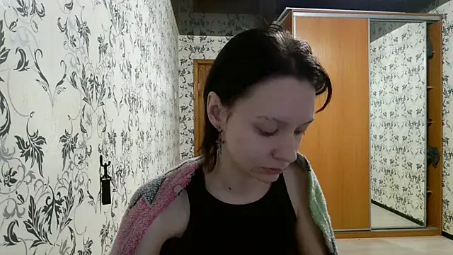 LxayBloom online show from April 2026 04:46:02 AM