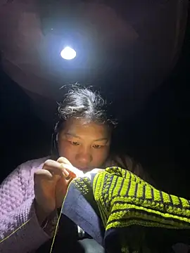 comteze12 online show from January 2026 03:38:01 PM