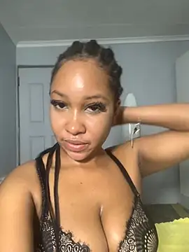 Snapshot of Creamy_bitchxxx chatting on June 2026 12:16:02 AM Creamy bitchxxx online show from June 2026 12:16:02 AM