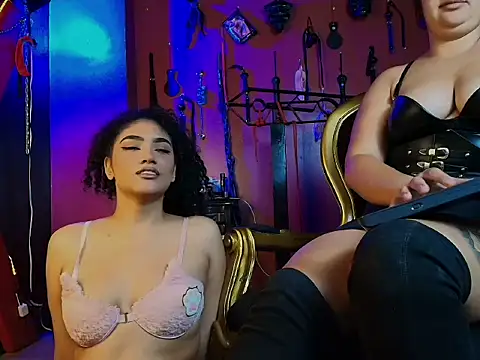 Snapshot of miss_n_submissive chatting on January 2026 12:10:01 PM miss n submissive online show from January 2026 12:10:01 PM