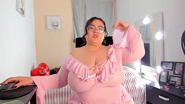 KarlaLannee online show from March 2026 04:18:01 AM