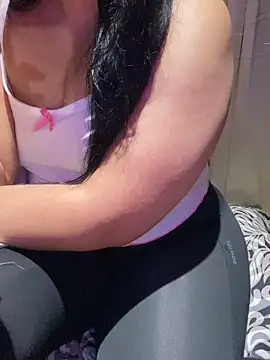 Snapshot of Lina_Velvet_ chatting on April 2026 01:41:02 AM Lina Velvet online show from April 2026 01:41:02 AM