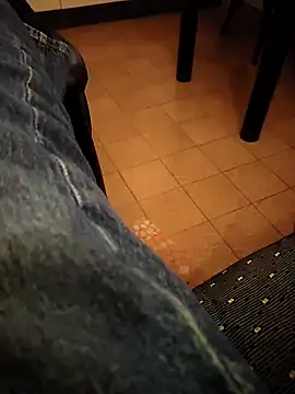 Snapshot of Sweet_Daddy_John chatting on February 2026 11:33:01 PM Sweet Daddy John online show from February 2026 11:33:01 PM