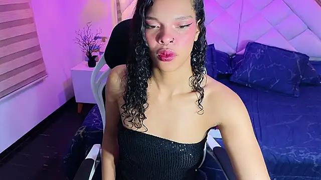 Snapshot of mia_gatesvg chatting on January 2026 03:55:01 AM mia gatesvg online show from January 2026 03:55:01 AM