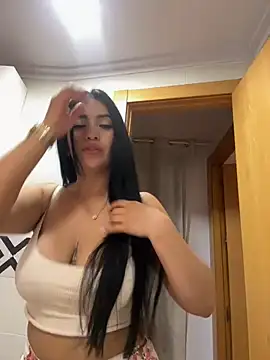 nataliia queen  online show from June 2026 08:08:01 AM