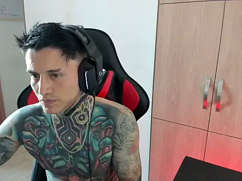 Snapshot of Chrissblack chatting on February 2026 10:17:01 PM Chrissblack online show from February 2026 10:17:01 PM