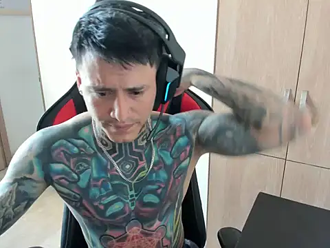 Snapshot of Chrissblack chatting on March 2026 01:50:01 PM Chrissblack online show from March 2026 01:50:01 PM