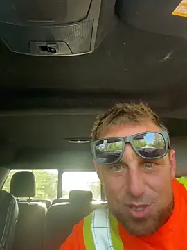 WIDBIGWHITECOCK online show from May 2026 09:44:01 PM