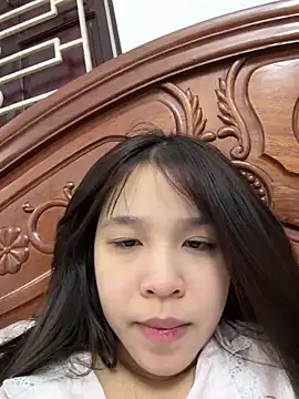 Lyli-122 online show from May 2026 10:53:02 AM