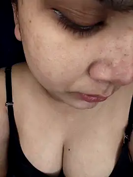 Snapshot of Ruma143 chatting on January 2026 05:34:02 AM Ruma143 online show from January 2026 05:34:02 AM