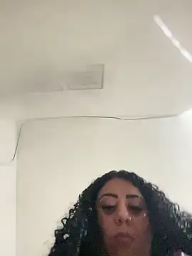 Cachinhossfd online show from February 2026 07:35:02 AM