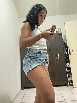 Cachinhossfd online show from May 2026 08:32:01 PM