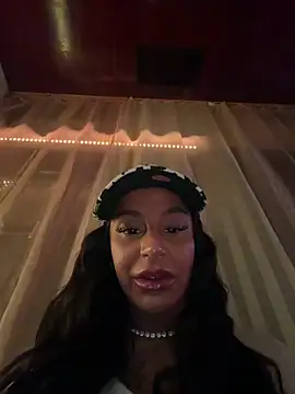 Snapshot of sweetxlayla chatting on February 2026 08:03:02 PM sweetxlayla online show from February 2026 08:03:02 PM