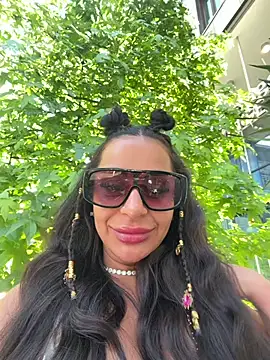 Snapshot of sweetxlayla chatting on June 2026 05:59:02 PM sweetxlayla online show from June 2026 05:59:02 PM
