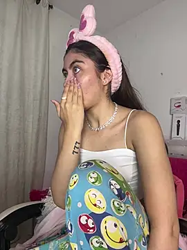 Stormi th online show from February 2026 11:52:02 PM