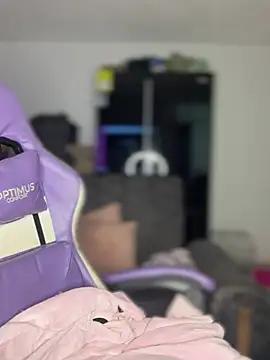 Stormi th online show from April 2026 12:35:01 AM