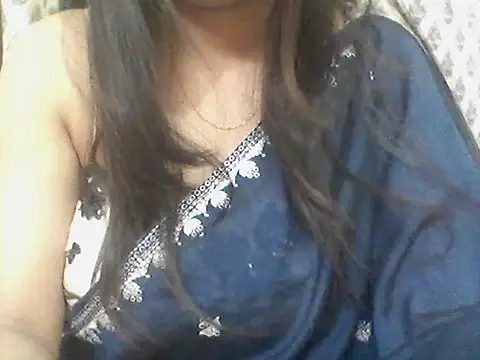 Snapshot of _Daisy chatting on April 2026 07:07:01 PM Daisy online show from April 2026 07:07:01 PM