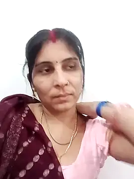Snapshot of Hot_ree85 chatting on April 2026 12:41:01 PM Hot ree85 online show from April 2026 12:41:01 PM