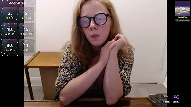 Snapshot of gingerslutt chatting on June 2026 01:14:01 AM gingerslutt online show from June 2026 01:14:01 AM