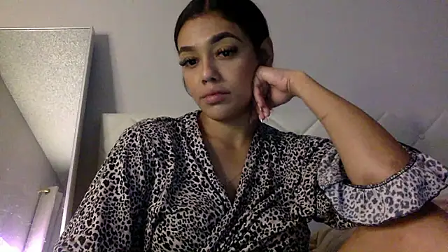 Snapshot of layla223 chatting on January 2026 05:32:02 AM layla223 online show from January 2026 05:32:02 AM