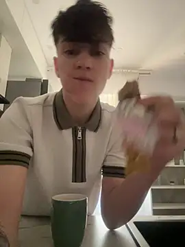 ravenryx online show from April 2026 11:33:01 AM