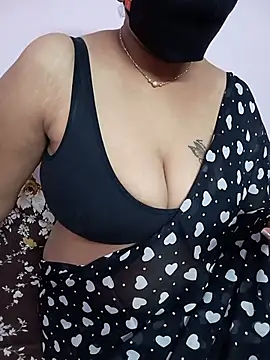 Snapshot of Ammu14399 chatting on May 2026 04:04:02 PM Ammu14399 online show from May 2026 04:04:02 PM