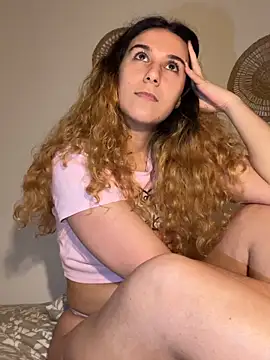 joanaguerreiru online show from February 2026 12:29:01 AM