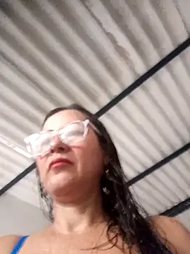 Snapshot of Salome_69 chatting on May 2026 01:39:01 PM Salome 69 online show from May 2026 01:39:01 PM