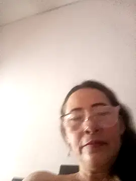 Snapshot of Salome_69 chatting on May 2026 01:16:01 PM Salome 69 online show from May 2026 01:16:01 PM