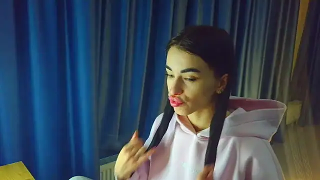 Vlada Elfie online show from February 2026 08:36:01 PM