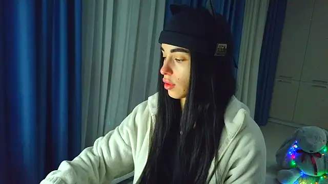 Vlada Elfie online show from February 2026 04:08:01 PM