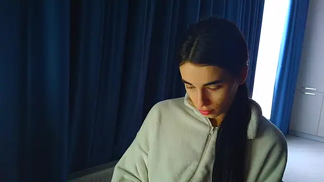 Vlada Elfie online show from February 2026 12:59:02 PM