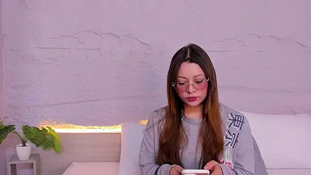 lanna 18  online show from February 2026 11:48:01 AM