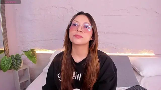 lanna 18  online show from February 2026 11:44:02 AM