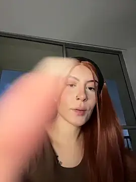 alesziarose  online show from February 2026 11:22:01 PM